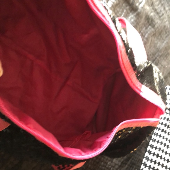 Justice Duffle Bag *SOLD* - Picture 6 of 6